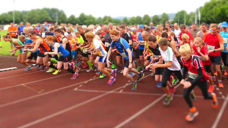 Illustration: Nordhessencup - Läufer am Start